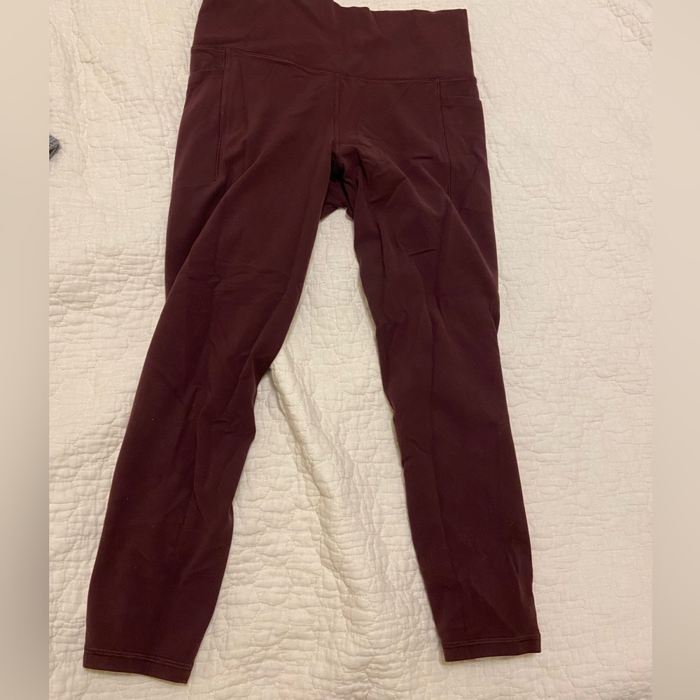 Athletes Salutation Stash tight cabernet Medium